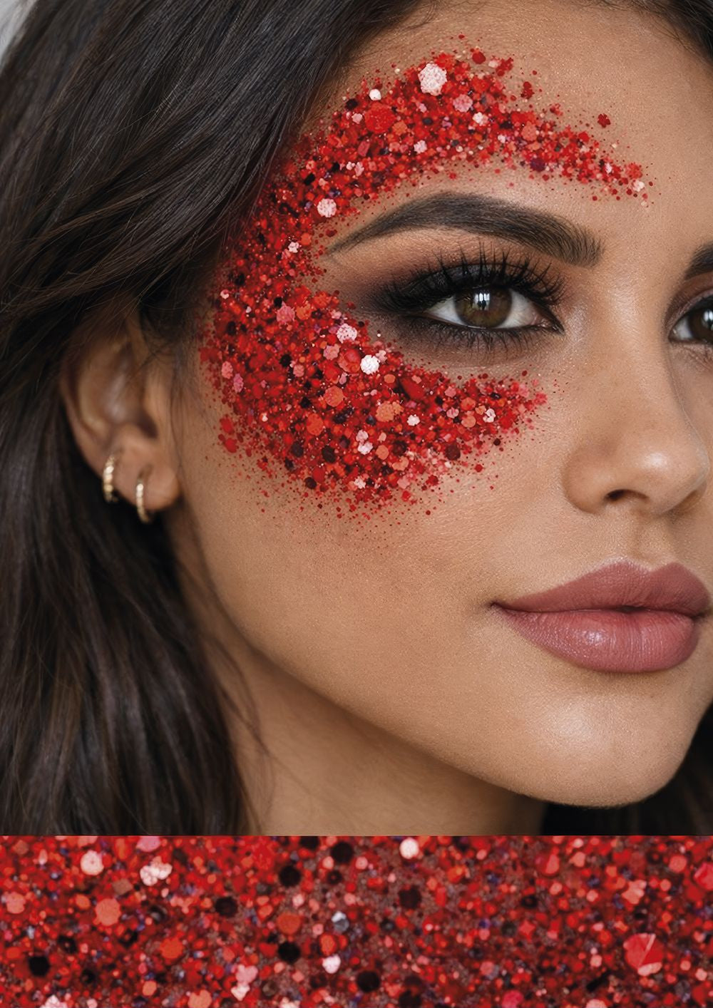 Bâton de maquillage pailleté rouge